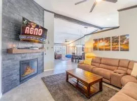 Modern Getaway for 11- Hot Tub Games Gym