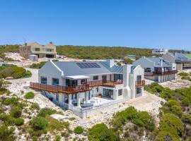 Tranquil Getaway in Private Nature Reserve, Hotel in Agulhas