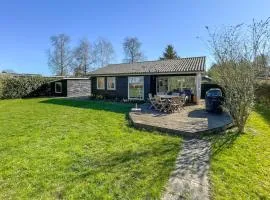 Gorgeous Home In Stubbekøbing With Wifi