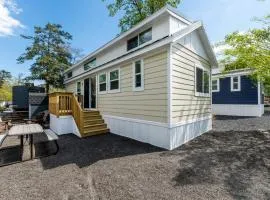 2 Homes • Pool + Game Room • Sleeps 16