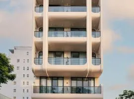 BRIO Ventura Apartment