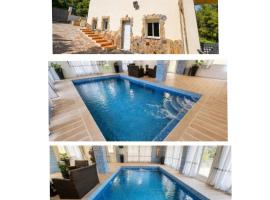 Villa Aqua Relax, hotel en Cabra del Camp