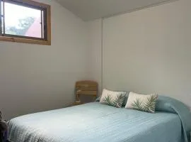 2 Cabaña Reimiro - HOSTAL- Habitación privada con baño compartido
