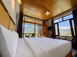 The Mountain Peak Retreat