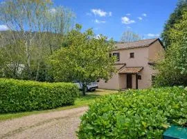 Maison climatisée avec piscine privée et jardin