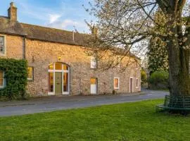 Maple Cottage, Stylish Holiday Home for 6 Near the Lake District