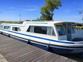 Bateau 8 Pers avec Terrasse Tout Confort