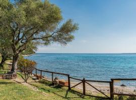 Villa Accesso diretto alla Spiaggia - FRONTE MARE, hotel a Porto Rotondo