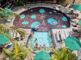 The Social - Begadang Gili Air, hotel u gradu Gili Air