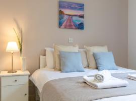 Stephanie City Apartments, hotel in Larnaca