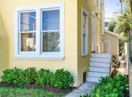 Charming Historic 1921 Home with Private Entry & Parking, Near Intracoastal, Norton Museum & Downtown WPB, West Palm Beach, Florida