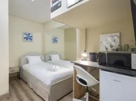 LISBON UPTOWN ROOMS by Homing