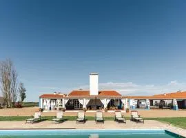 Charming Farm House With Pool