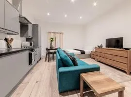 Stylish Modern City Center Flat