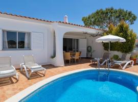 Vale do Lobo में, होटल Villa Rosa
