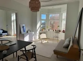 Elegant Hellerup Apt W Sea Views and Beach Access