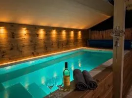 apt with private hot pool