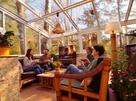 FOREST RETREAT Luxury Villas, hotell i Buşteni