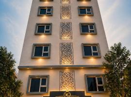 Keerthis Grand -Near Kempegowda Airport Road – hotel w mieście Bengaluru