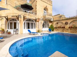 Ta Nina Farmhouse, hotel en Żebbuġ