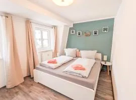 HW4B - Urlaubsmagie - Zentral mit Gemeinschaftsgarten, -Pool & -Sauna