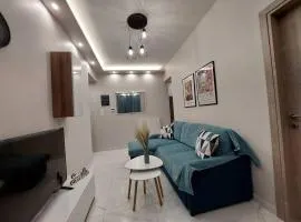 Thermaic Modern Apartment by ΜΡS
