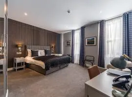 Hotel 30 Five