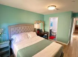 Palatine Dr Room 203