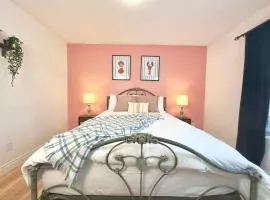 Bright Private Room in Large Home in Port Colborne