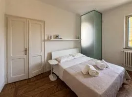 René Apartments