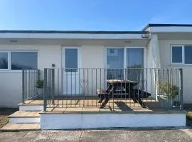 Widemouth Waves Holiday Chalet