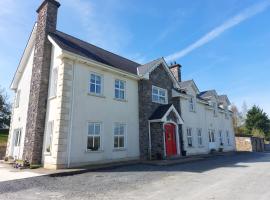 Molly's Self Catering Accommodation, khách sạn ở Cavan