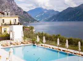 Hotel Mercedes, hotel Limone sul Gardában