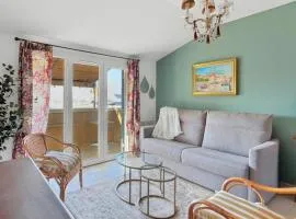 Charmant T2 - Piscine, Parking & Terrasse