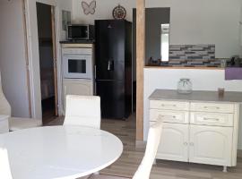 La Bergerie – hotel w mieście Monthault