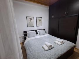 Καπνομάγαζο Λαδιά, hotel Prótiban