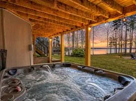 LKA Luxury Sandy Beach, Sauna, Hot Tub, Firepit