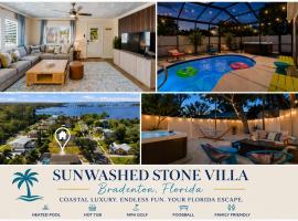 Sunwashed Stone Villa with Pool, Hot Tub & Mini Golf, ξενοδοχείο σε Bradenton