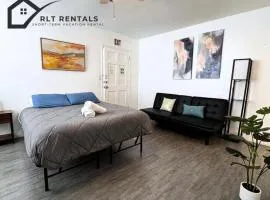 Beautiful and Equipped Studio H