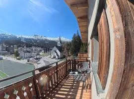 Apartment with mountain view