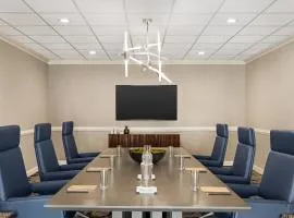 Crowne Plaza Cleveland at Playhouse Square by IHG