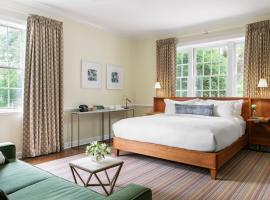 Oakhurst Inn at the University، فندق في شارلوتسفيل