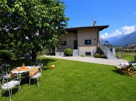 Casa Didi & Rosi - Lake Como, hotel in Colico
