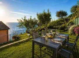 Marilú vista mare con giardino