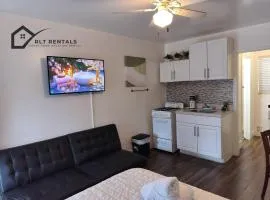 Hollywood Retreat K