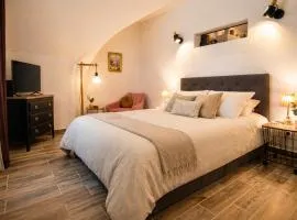 L'écrin du Pont du Gard - appartement rénové centre Remoulins, petit-déjeuner inclus