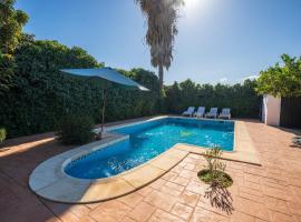 Cortijo Vélez, hotel Trapichében