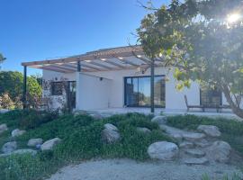 Villa pour 6 personnes accès mer à pied: Solaro şehrinde bir otel