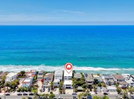 Oceanfront Neptune Ave Home, Private Beach Access, Panoramic Views & Luxury Coastal Living, hotel em Encinitas