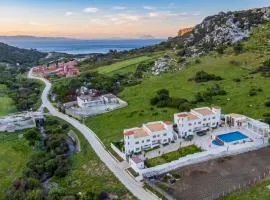 Iris good life mountain Apt, pool and beach 600m